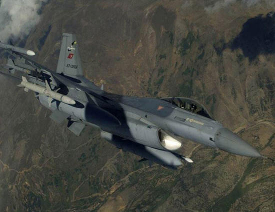 الطائرات  التركية تحيد 8 إرهابيين في شمال العراق