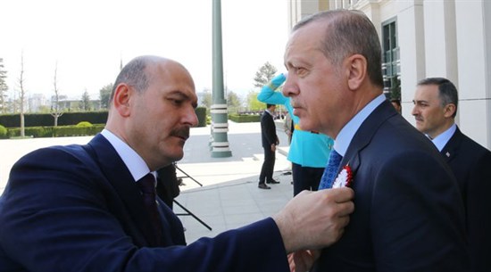 أردوغان يرفض استقالة وزير الداخلية والرئاسة التركية توضح التفاصيل