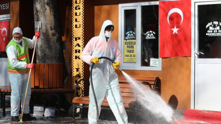 تركيا تسجل 119 وفاة جديدة بفيروس كورونا ليرتفع العدد إلى 2259