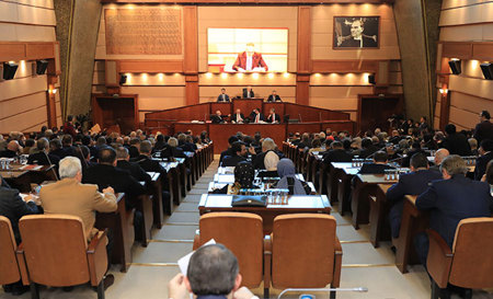 محافظ إسطنبول يوافق على اجتماع استثنائي لبلدية إسطنبول