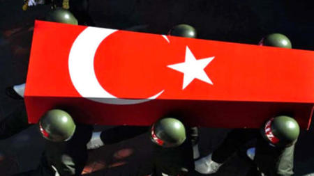 استشهاد جنديين وإصابة 4 باشتباك مع إرهابيين شرق تركيا
