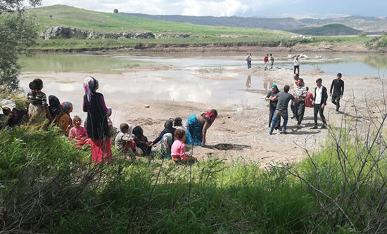 اختفاء آثار 4 أشخاص بينهم 3 أطفال في نهر  وسط تركيا