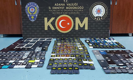  ضبط 222 هاتفًا محمولًا مهربة جمركيًا جنوب تركيا