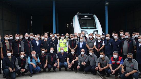 تركيا تستعد  لإجراء اختبار أول قطار كهربائي محلي الصنع