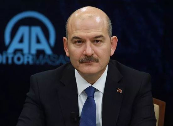 وزير الداخلية التركي : لن نحتاج إلى حمل رخصة القيادة بعد الأن