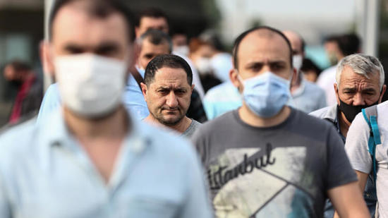 عقوبة عدم ارتداء الكمامة في تركيا يدخل حيز التنفيذ