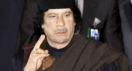 أول قرار من النيابة العامة الكويتية بشأن "تسريبات القذافي"