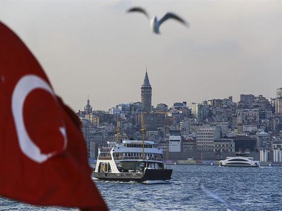 مسؤول تركي يحذر العائدين من إجازات العيد 