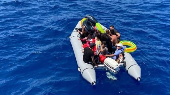 خفر السواحل التركي ينقذ 82 طالب لجوء أجبرتهم اليونان على العودة
