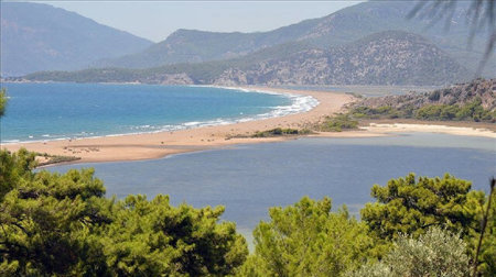 شاطئ "إيزتوزو" في تركيا من بين الأفضل عالميا