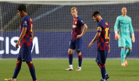 كومان يعتزم التخلص من 6 لاعبين لإعادة الحياة لـ"برشلونة"!