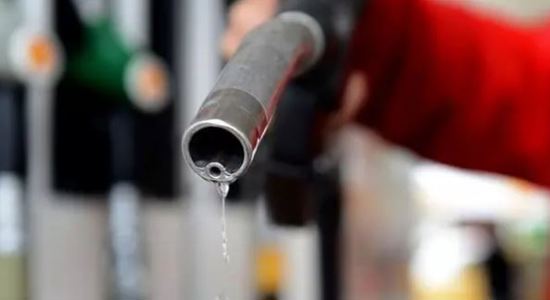 تخفيض أسعار البنزين بعد يوم واحد من رفعها في تركيا