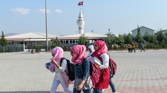 معلومات هامة للأجانب واللاجئين حول الدراسة في تركيا