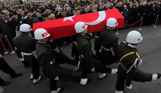 استشهاد 3 جنود أتراك وتحييد 3 إرهابيين شرقي تركيا