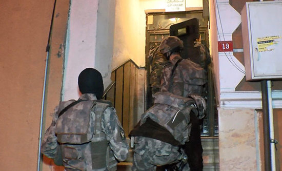 مكافحة المخدرات تعتقل 65  شخصاً في إسطنبول
