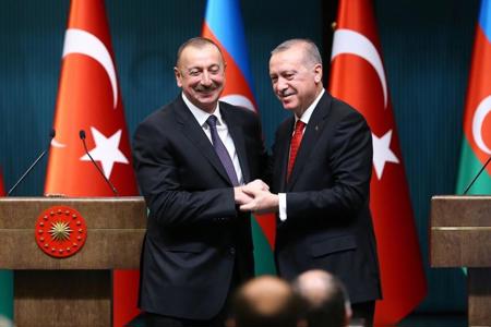 الرئيس الأذري يؤكد على ضرورة تواجد تركيا في عملية الحل