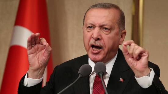 عاجل: الرئيس التركي يرد على مهاجمة ماكرون للإسلام