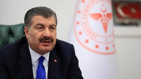 وزير الصحة التركي يكشف أعداد إصابات كورونا