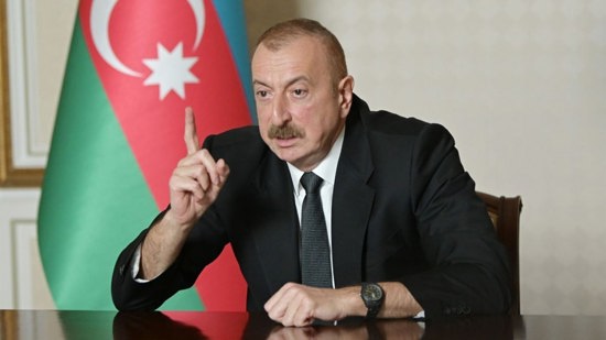 عاجل: الرئيس الأذربيجاني ينفي المزاعم حول مشاركة تركيا في الحرب