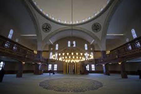 تركيا.. مكافحة فيروس كورونا في المساجد والصالات الرياضية