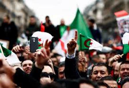 عاجل: المجلس الإسلامي الجزائري يستنكر الإساءة للرسول