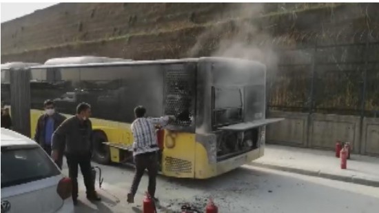 عاجل: حريق بمحرك حافلة بصفاكوي إسطنبول