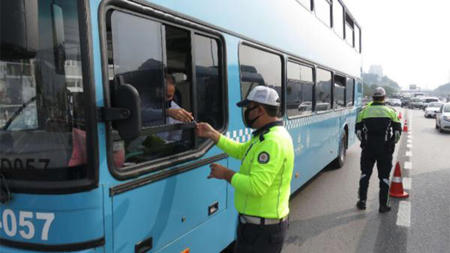 مكافحة فيروس كورونا في وسائل النقل العام في اسطنبول