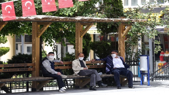 عاجل: فرض حظر تجول في أحد المناطق التركية لأعمار معينة