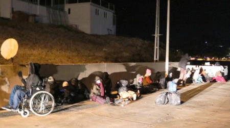 تركيا تنقذ 30 مهاجرا بينهم أطفال ومعاقين
