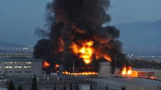 حريق في مصنع للأثاث ضمن مدينة بورصة التركية