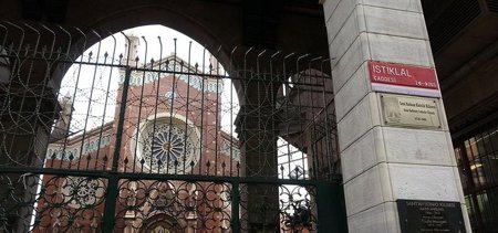 احباط محاولة بيع كنيسة  بوثائق مزورة في اسطنبول