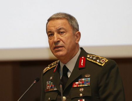خلوصي أكار: القوات التركية  تستعد للذهاب إلى أذربيجان
