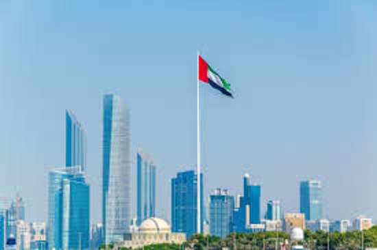 الإمارات تعلن عن مفاجئة للمستثمرين بشأن تملك الشركات فيها