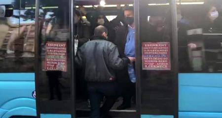 اسطنبول: تجاهل تام لتدابير كورونا في حافلات إسنيورت