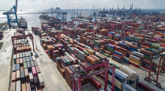 التجارة الخارجية التركية تسترد عافيتها وتسجل ارتفاع بالصادرات