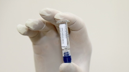 رسميًا.. أول دولة عربية تنجح في تسجيل لقاح ضد فيروس كورونا