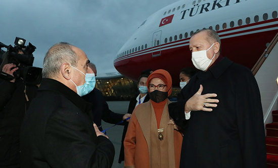 الرئيس أردوغان يصل أذربيجان