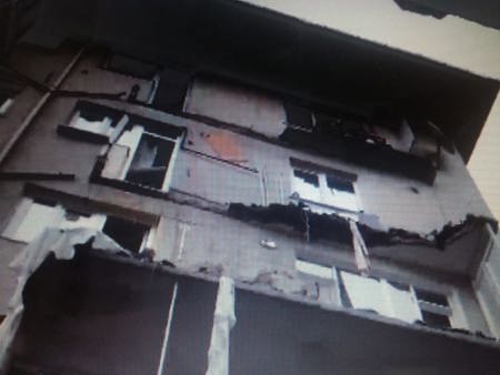في إسطنبول.. انهيار في مبنى بفعل الأمطار الغزيرة يسبب إصابات