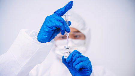 عاجل: السعودية تبدأ حملة تطعيم ضد كورونا بعد قليل