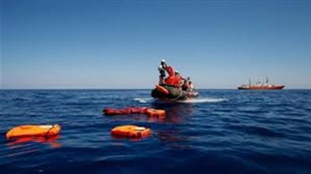غرق قارب للمهاجرين قبالة السواحل التونسية.. وفاة نحو 20 منهم