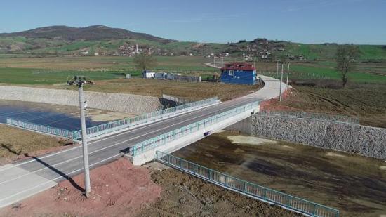 افتتاح جسر يربط منطقتين هامتين في محافظة قوجة إيلي التركية 