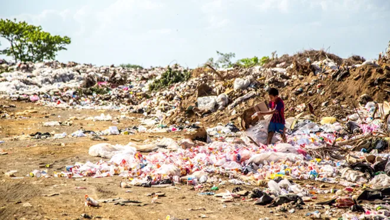  تركيا تعلن حظر استيراد النفايات مجهولة المصدر