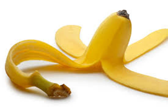 فوائد قشر الموز التي إذا عرفتها لن تتخلص منها مرة أخرى