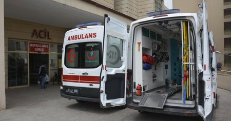 إصابة 10 سياح في حادث سير مروع في مدينة تركية