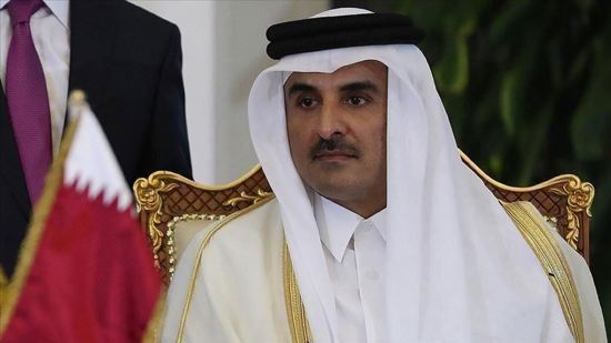  أمير قطر بصحبة بناته في شوارع الدوحة لهذا السبب