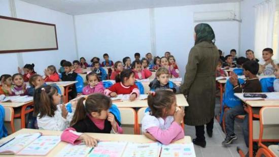 تفاصيل قرار فصل 5000 معلم سوري من مدارسهم في تركيا
