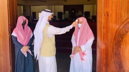 إغلاق 8 مساجد بالسعودية بسبب كورونا