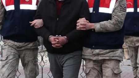 في إسنيورت.. الشرطة التركية تعتقل أجنبيين بتهمة تجارة المخدرات