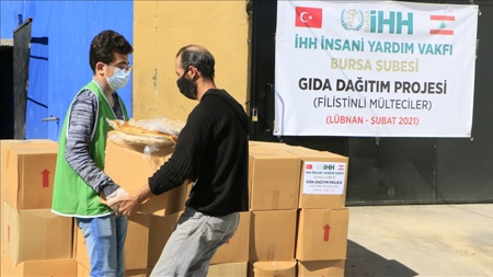 تركيا ترسل مساعدات للاجئين الفلسطينيين في لبنان
