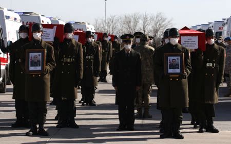 جنازة مهيبة لشهداء المروحية العسكرية التركية المنكوبة